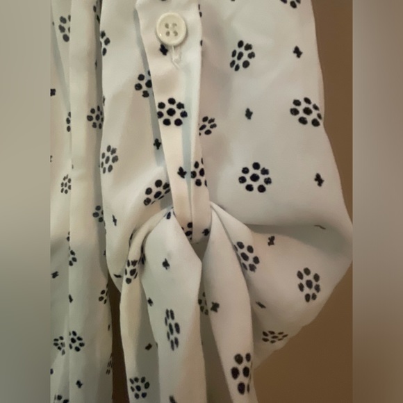 Black and white patterned faux wrap top - Picture 4 of 5